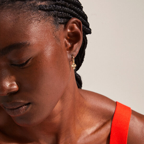 DAGMAR Huggie &oslash;reringer, gullbelagt, Pilgrim