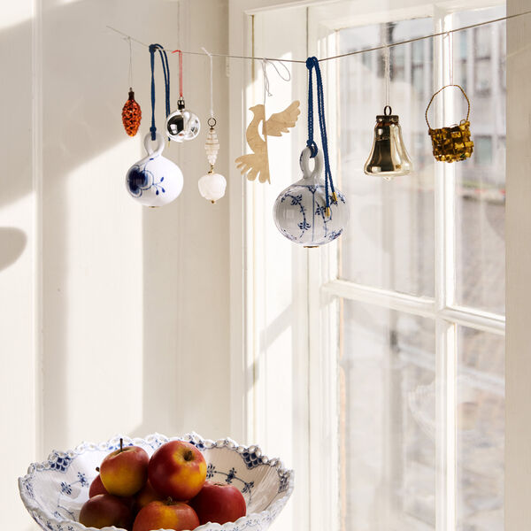 Musselmalt Riflet julekule, Royal Copenhagen