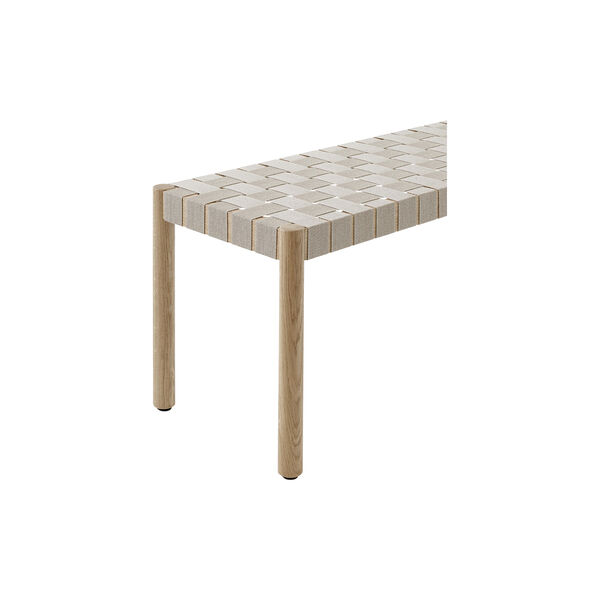 Betty TK5 benk, eik, &Tradition