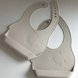 Fanto Silicone Bib Set, jetty beige, Sebra