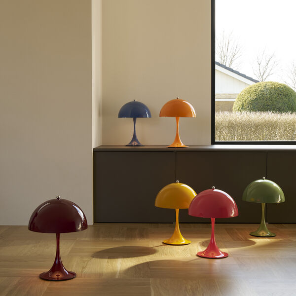 Panthella 250 Portable bordlampe, opaque orange, Louis Poulsen
