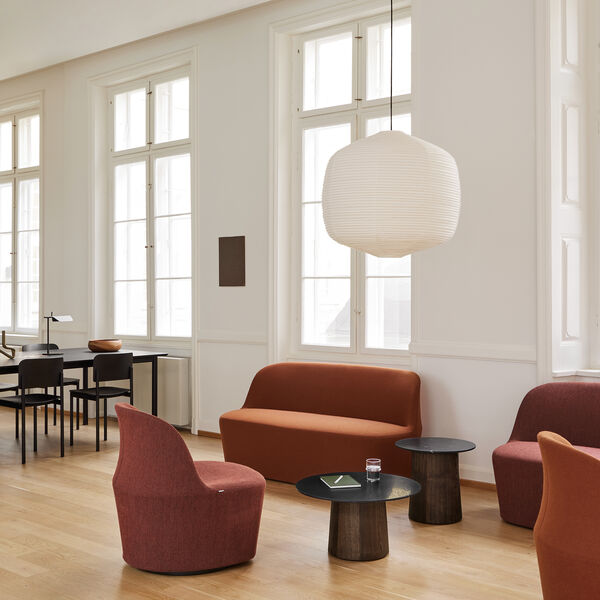 Niveau Coffee Table &Oslash; 45 cm, Black Marquina/oiled stained ash, Fredericia Furniture