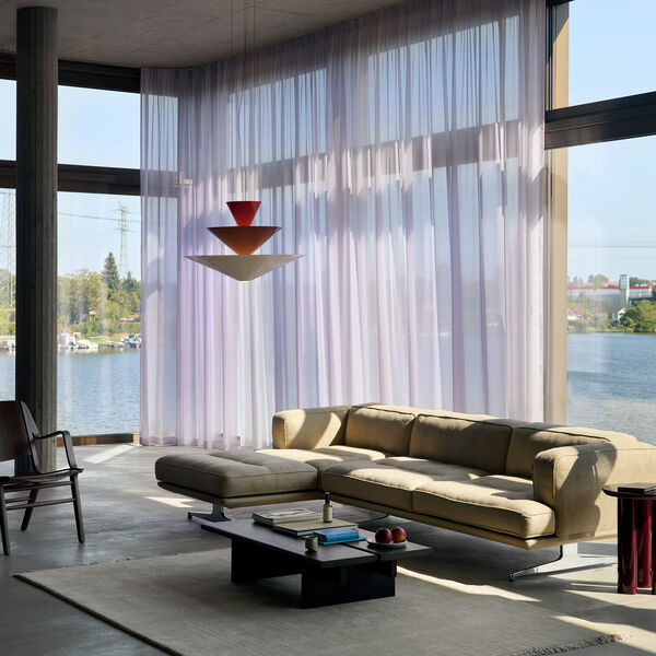 Gio LN15 pendel, vermilion red/dark burgundy/ecru white, &Tradition