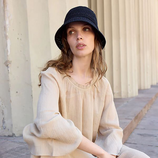 CROCHET&nbsp;Bucket&nbsp;Hat, black, Bella Ballou