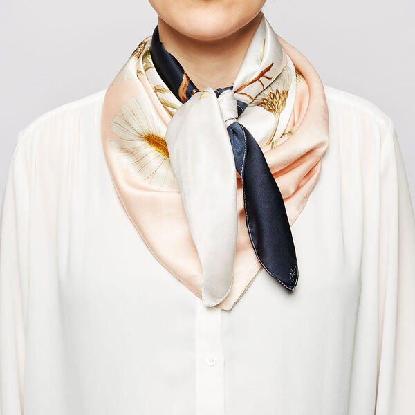 Four Square Daisy Silkeskjerf, Flora Danica Denmark