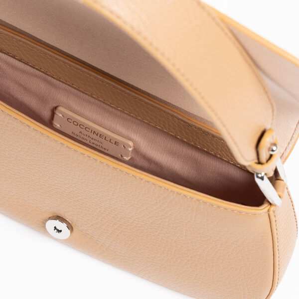 Myrtha maxi logo miniveske, noir, Coccinelle