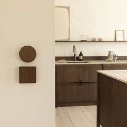 KLOSS Lysbryter, varm eik, Kjaer + Loege