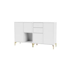 COUPLE bred skjenk med ben i messing, 38 snow, Montana Furniture
