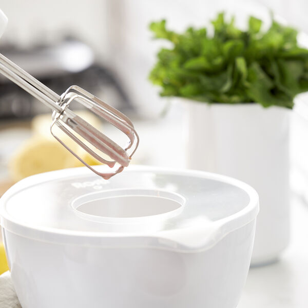 NEW Margrethebolle m. piskelokk, hvit, Rosti