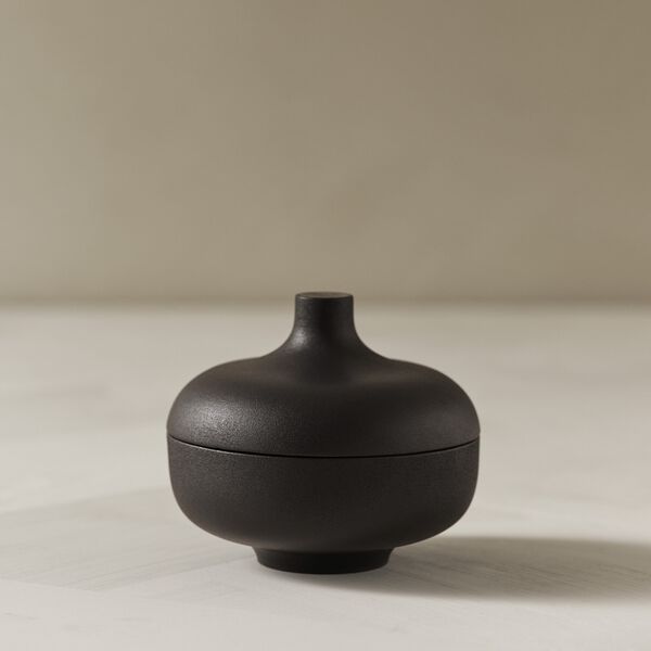 Sand Secrets Medium Bowl, black clay Sand Secrets Medium Bowl, black clay, Design House Stockholm