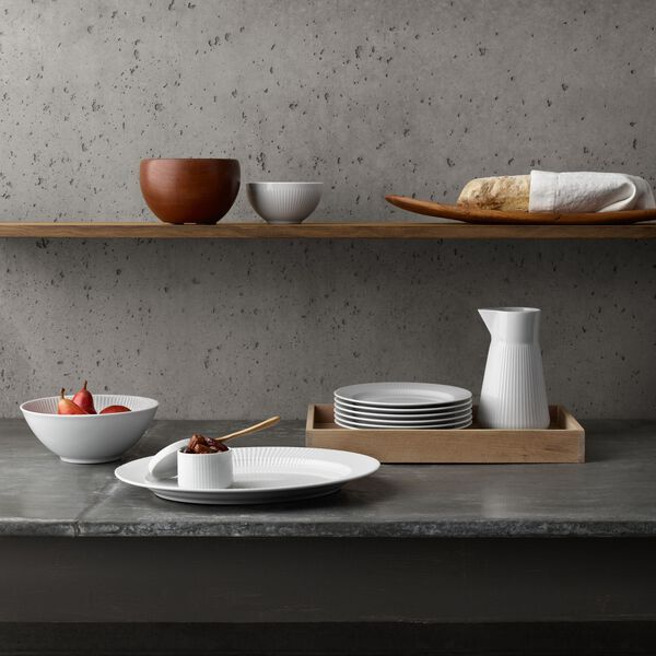 Legio Nova ovalt serveringsfat, Eva Trio