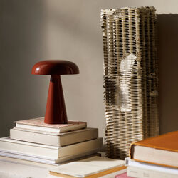Como SC53 transportabel bordlampe, red brown, &Tradition