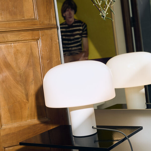 Bellhop Glass Table Lamp, white, Flos