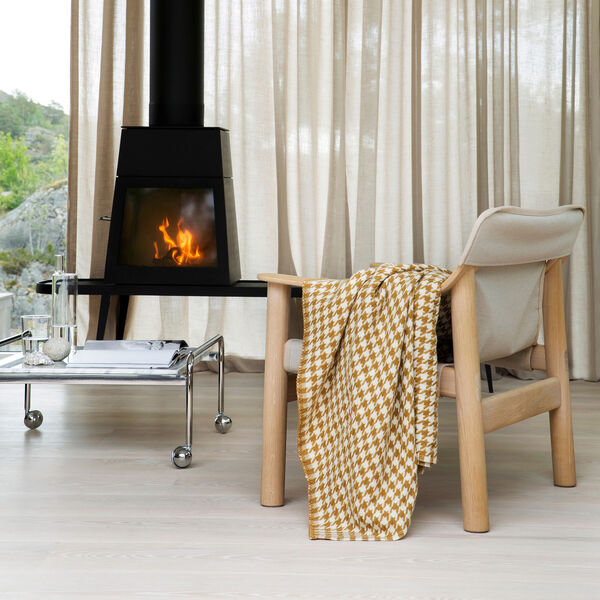 Mimi Pledd, Tobacco, Røros Tweed