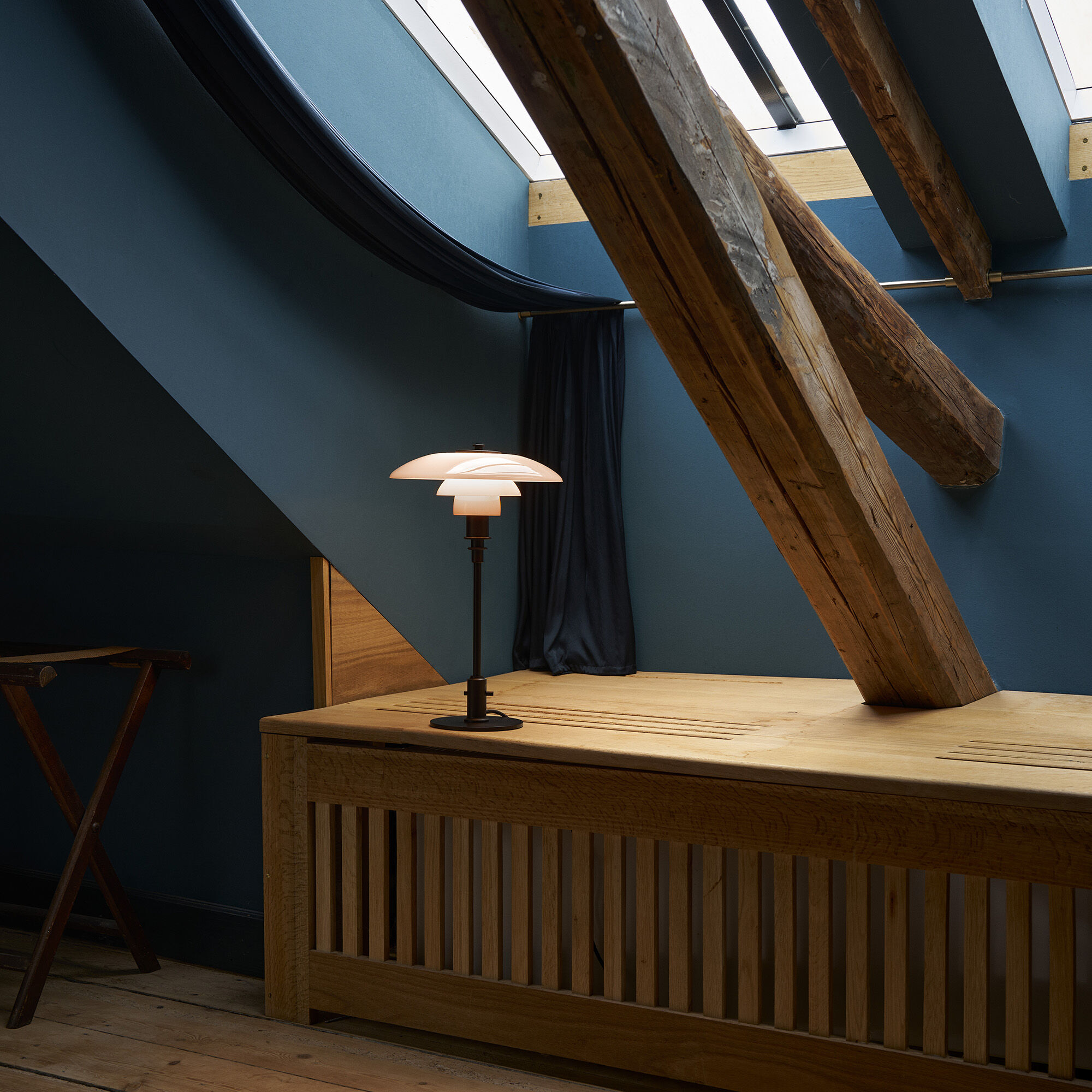 Kjøp PH 3/2 Dusty Terracotta Limited Edition bordlampe fra Louis
