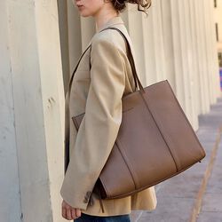 Galaxy Veske, sand, Bella Ballou