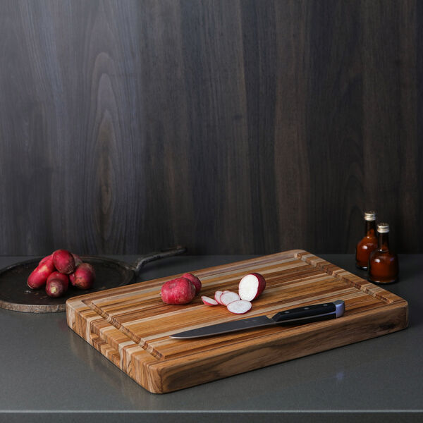 Skj&aelig;rebrett med saftrille Medium, TeakHaus