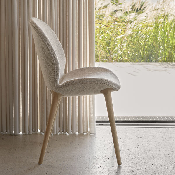 VIPP462 Lodge Chair, beige/light oak, Vipp