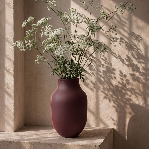 Studio Omaggio #1 Vase H 31 cm, bordeaux, K&auml;hler