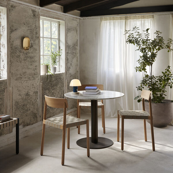 Betty TK1 spisebordstol, eik, &Tradition