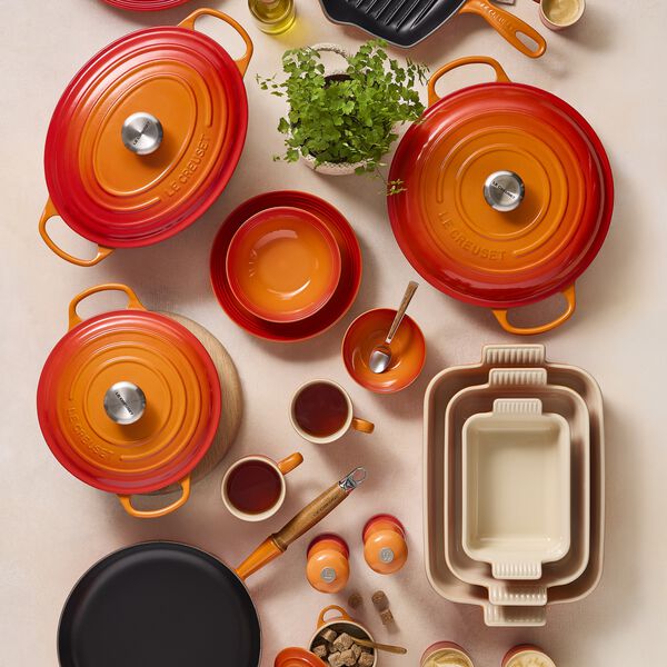 Signature st&oslash;pejern rund gryte &Oslash; 26 cm, volcanic, Le Creuset