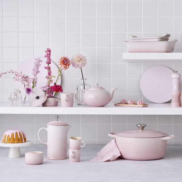 Signature st&oslash;pejern rund gryte &Oslash; 24 cm, shell pink, Le Creuset