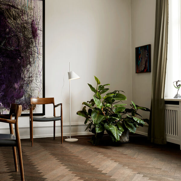 Yuh gulvlampe, hvit, Louis Poulsen