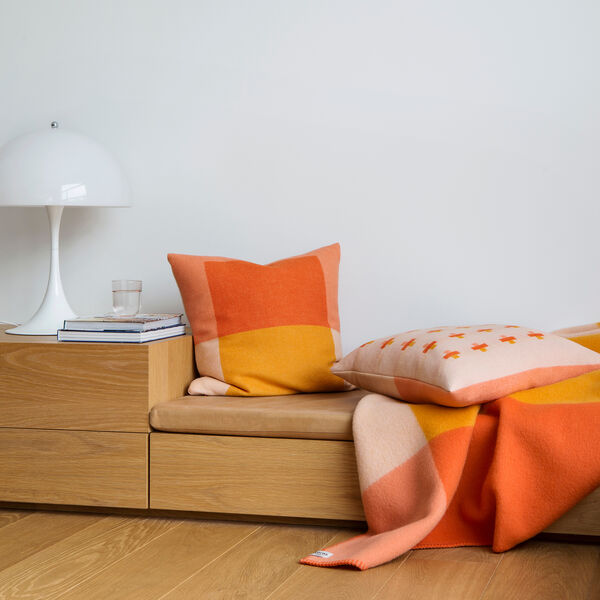 Syndin Pledd, Cloudberry, Røros Tweed