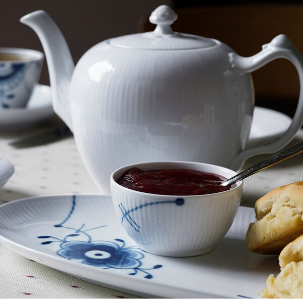 Hvit Riflet tekanne, Royal Copenhagen