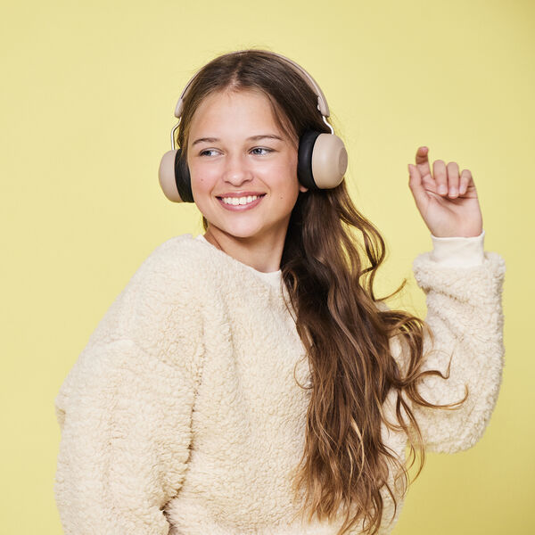 Buzz Safe Audio ANC h&oslash;retelefoner, ivory sand, Kreafunk