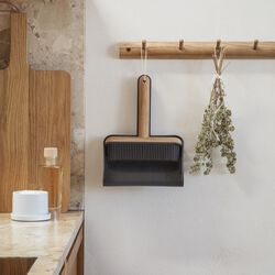 Kost og feiebrettsett, Eva Solo