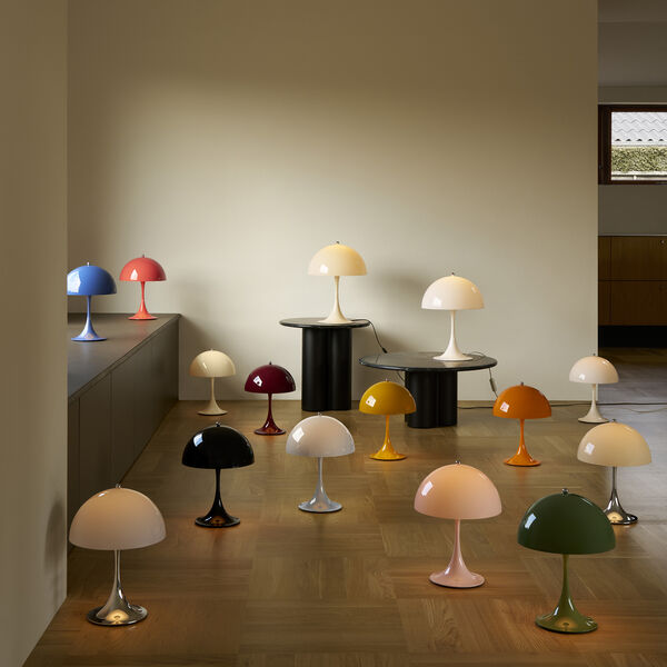 Panthella 250 Portable bordlampe, opaque black, Louis Poulsen