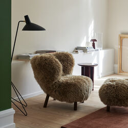 Little Petra VB1 Loungechair and Pouf, Sheepskin Honey/oiled walnut, &Tradition