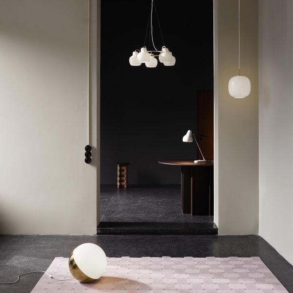 VL Studio bord-/gulvlampe, messing, Louis Poulsen