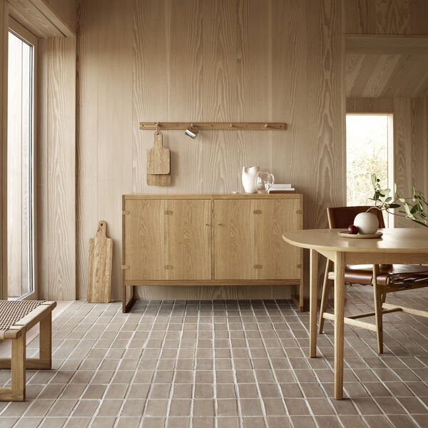 BM0057 Cabinet, oiled oak, Carl Hansen & S&oslash;n