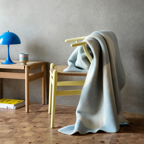 MOON Pledd, crescent blue, Røros Tweed