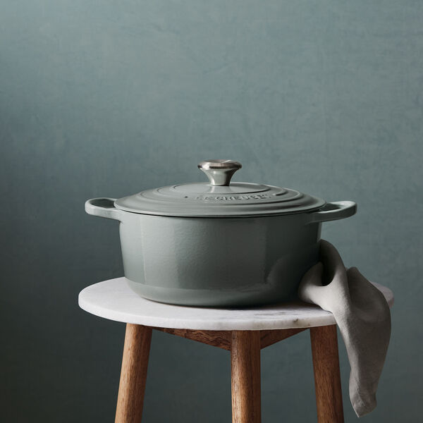 Signature rund gryte &Oslash; 26 cm, sea salt, Le Creuset