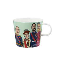 Anette Moi Krus 27 cl kongefamilien close up, Modern House