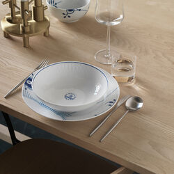 Blå Mega Riflet tallerken Ø 27 cm, Nr. 2, Royal Copenhagen