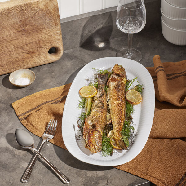 Hammershøi ovalt serveringsfat 40x22.5 cm, hvit Hammershøi ovalt serveringsfat 40x22.5 cm, hvit, Kähler