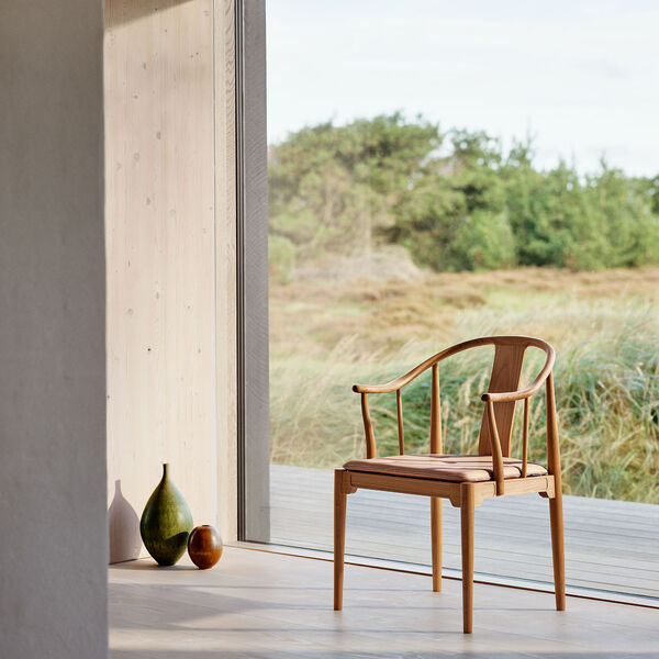 China Chair&trade; 80th Anniversary Edition, oiled cherry/natural, Fritz Hansen