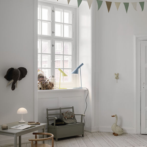 AJ Mini bordlampe, soft lemon, Louis Poulsen