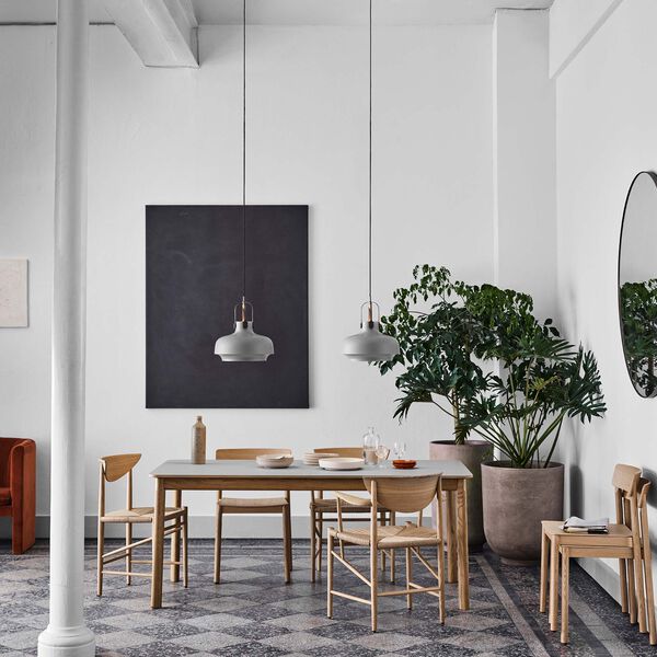 Drawn HM4 spisebordstol, oljet eik, &Tradition