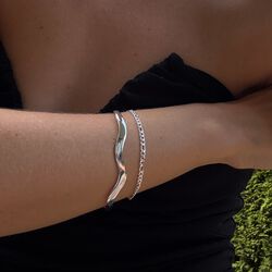 Delicate Bracelet, s&oslash;lv, WHO IS SHE