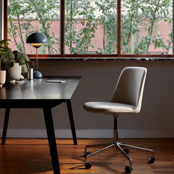 Flowerpot VP3 bordlampe, gr&aring; beige, &Tradition