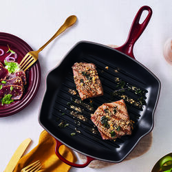 Signature kvadratisk grillpanne 26 cm, garnet, Le Creuset