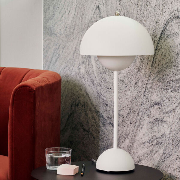 Flowerpot VP3 bordlampe, matt hvit, &Tradition