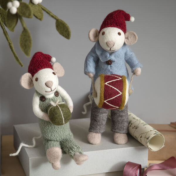 Stor orkestermus med tromme, Gry & Sif