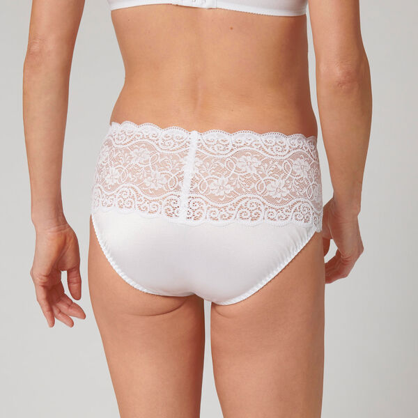 Amourette 300 maxi X truse, white Amourette 300 maxi X truse, white, Triumph