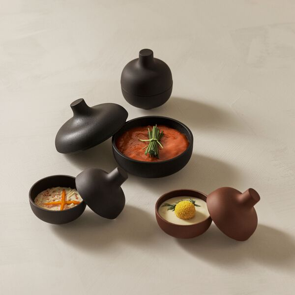 Sand Secrets Medium Bowl, black clay Sand Secrets Medium Bowl, black clay, Design House Stockholm
